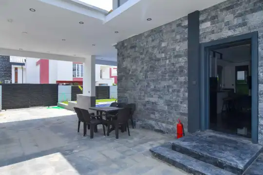 Belek’in Kalbinde Deniz ve Dağların Eşsiz Manzarasıyla Huzur Dolu Bir Villa