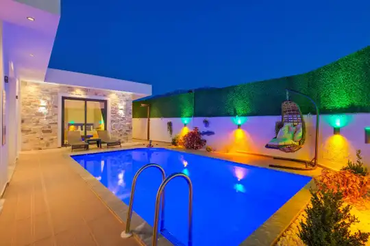 Fethiye’de Doğa içinde Stresten Uzak, Huzur Dolu Muhafazakar Tatil Villası