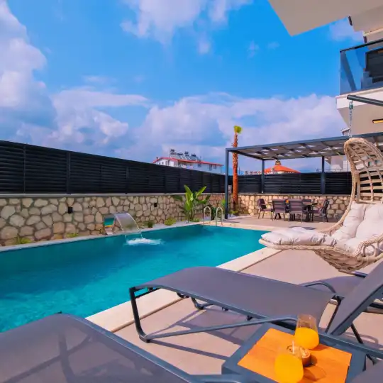 Fethiye'de Plajlara Yakın Balayı ve Aileler İçin Özel Tasarlanmış Villa