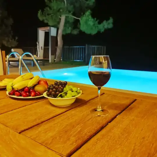 Kalkan İslamlar'da Jakuzili, Havuzlu ve Panoramik Deniz Manzaralı Lüks Villa