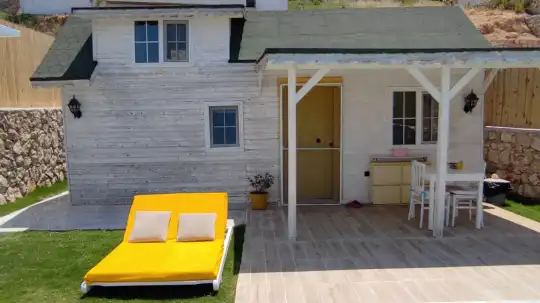 Kalkan'da 8 Metre Özel Havuzlu, Tam Korunaklı ve Deniz Manzaralı Villa