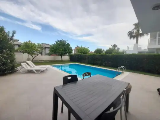 Belek’te Kiralık Özel Havuzlu, Bahçeli ve Geniş Ailelere Uygun Lüks Villa