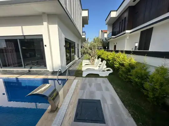 Belek’in Eşsiz Doğasında Özel Havuz ve Modern Konforla Lüks Villa