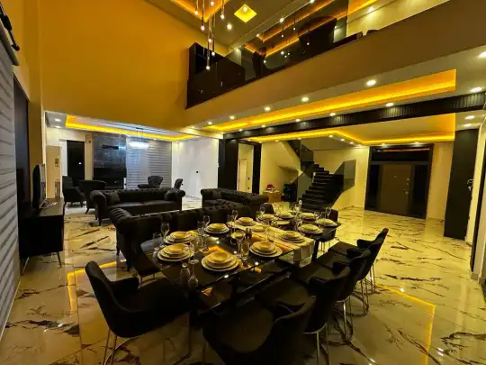 Belek’te Merkeze Yakın, Özel Havuzlu Geniş Teraslı Modern Villa