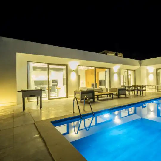 Kaş İslamlar'da 3 Yatak Odalı, 6 Kişilik Jakuzili ve Özel Havuzlu Lüks Villa