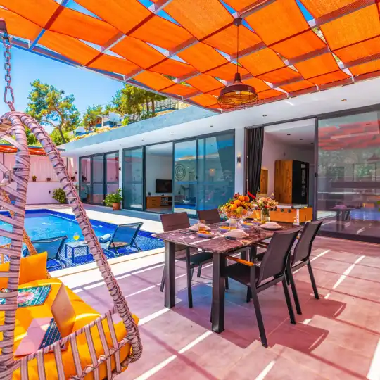 Kalkan İslamlar’da Balayı Çiftlerine ve Ailelere Özel, Muhafazakar, Konforlu Villa