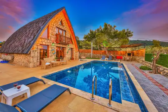 Patara’nın Doğasıyla İç İçe, Huzurlu Bir Tatil Villası Lüks ve Konforlu