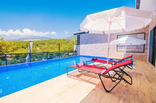 Kalkan’da Kapalı Isıtmalı Havuzlu, Jakuzili, 4 Kişilik Muhafazakar Lüks Villa