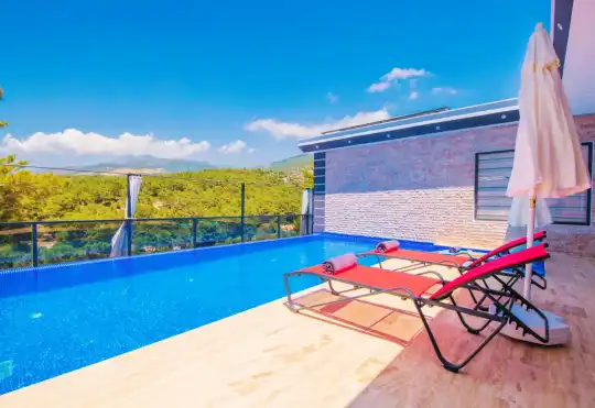 Kalkan’da Kapalı Isıtmalı Havuzlu, Jakuzili, 4 Kişilik Muhafazakar Lüks Villa