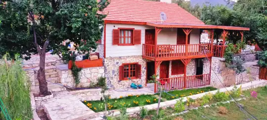 Kaş Merkezine Yakın, 5 Yatak Odalı ve 3 Banyolu Lüks Villa