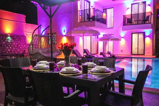 Kalkan Patara’da Jakuzili Doğa Manzaralı Özel Havuzlu Balayı ve Ailelere Özel Villa