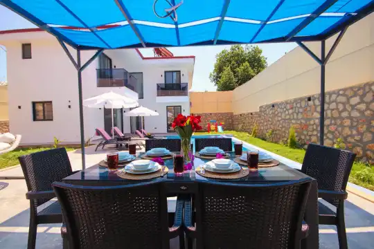 Kalkan Patara’da Jakuzili Doğa Manzaralı Özel Havuzlu Balayı ve Ailelere Özel Villa