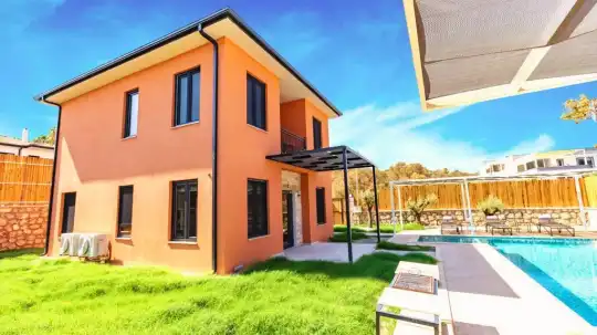 Kalkan’da Sessiz, Huzurlu Modern Tatil Deneyimi Doğa Manzarası ve Özel Havuz Keyfi