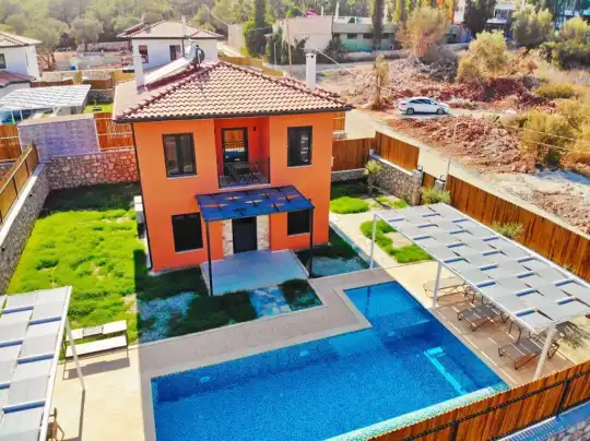 Kalkan’da Sessiz, Huzurlu Modern Tatil Deneyimi Doğa Manzarası ve Özel Havuz Keyfi