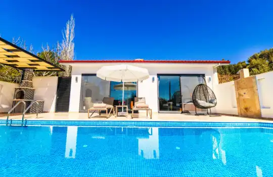 Kalkan'da Yan Yana Kiralanabilir ve Kalabalık Gruplar İçin İdeal Kiralık Villalar