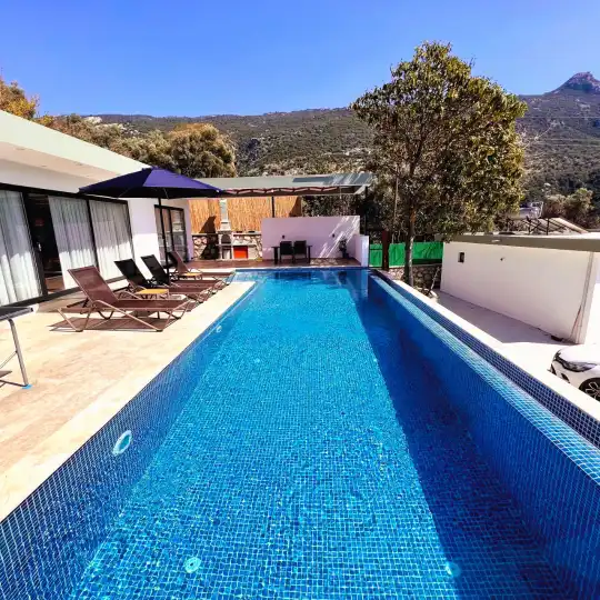 Kalkan'da Romantik ve Gözlerden Uzak, Özel Yüzme Havuzlu Balayı Villası