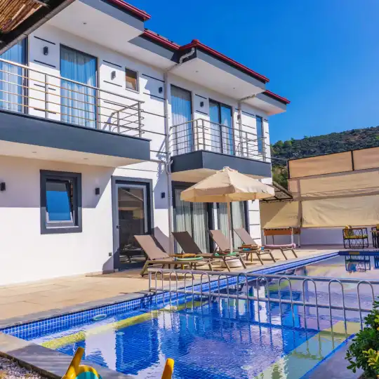 Kalkan Patara'da Doğa ve Denize Eşit Mesafede Konforlu Bir Tatil Villası