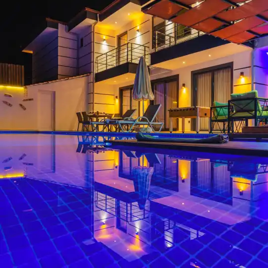 Kalkan'da Denize Yalnızca 1.5 km Mesafede, Gözlerden Uzak Doğayla Bütünleşik Villa