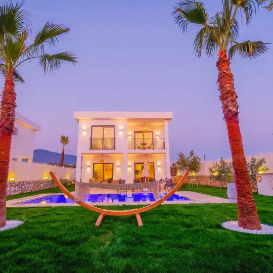 Fethiye Çamköy’de Muhafazakar, Jakuzili, Balayı Villası 