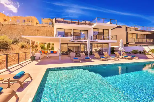 Kalkan Yat Limanına, Kaputaş ve Patara’ya Yakın, 5 Yatak Odalı, Özel Havuzlu Villa