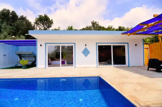 Kaş Kalkan'da Plajlara Kısa Mesafede, Tam Korunaklı Jakuzili Villa