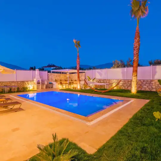 Fethiye Çamköy’de Doğa ile İç İçe, Balayı Çiftlerine Özel, Muhafazakar Villa