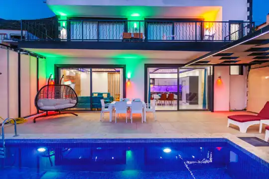 Kalkan Kördere’nin En Gözde Villası: Deniz ve Doğa Manzaralı Villa